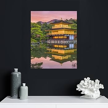 Amazon.co.jp: 絵画 夕暮れ時の湖に映る金閣寺、京都インテリア
